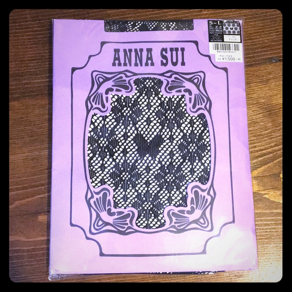 Brand new Anna Sui bitterly/flower design fishnet